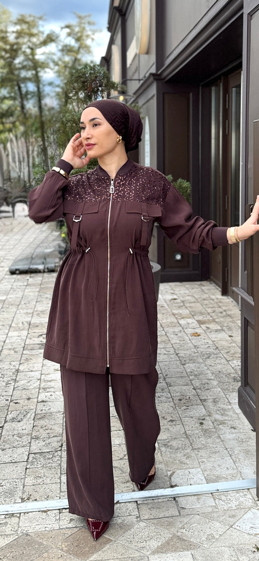 ENSEMBLE HIJAB AU STYLE SPORT-CHIC