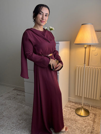 Robe longue femme en tissu cristal avec ceinture – Coupe confortable