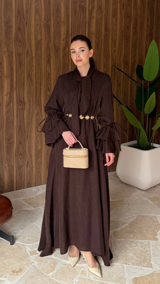 ROBE LONGUE MODEST JAUNE BEURRE-MOUSSELINE,DOUBLEE,MANCHES VOLANTEES,COUPE FLUIDE