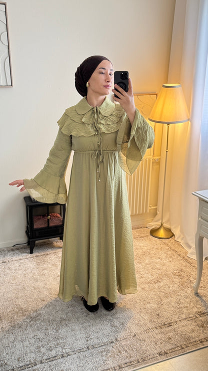 ROBE LONGUE MODESTE VERT DOUX-ELEGANTE,FLUIDE,DOUBLEE,STYLE ROMANTIQUE