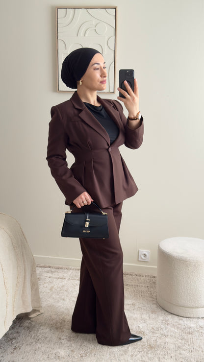 Ensemble centrée marron