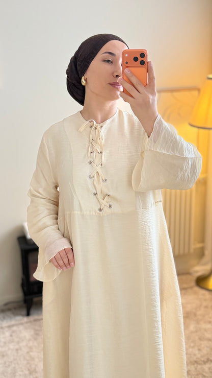 ROBE LONGUE MODEST CREME,TISSU CRINKLE,DOUBLEE,CEINTURE AMOVIBLE,COUPE FLUIDE
