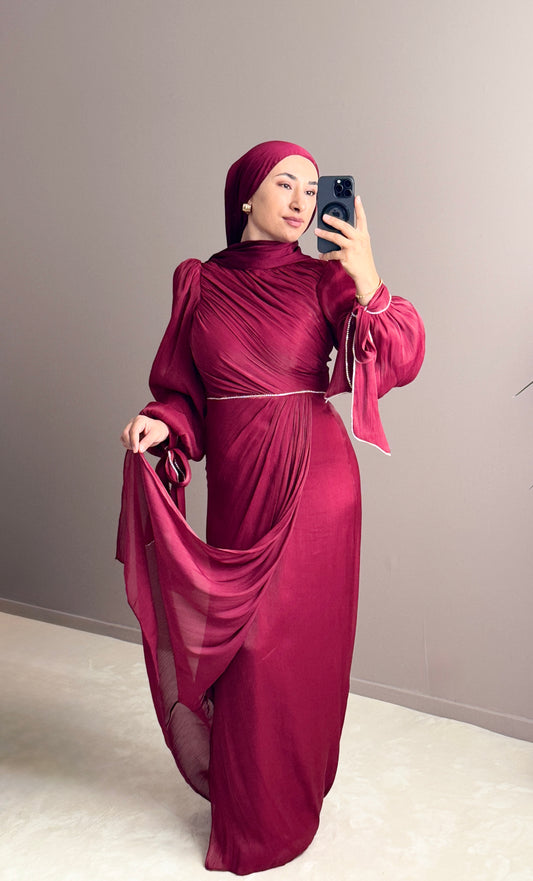 ROBE DE SOIREE BORDEAU EN ORGANZA-ELEGANCE ET LEGERETE