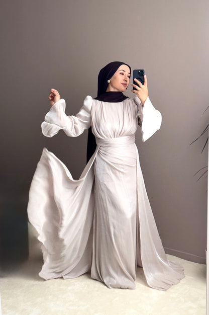 ROBE ELEGANTE CEINTREE AVEC JUPON LONGUE