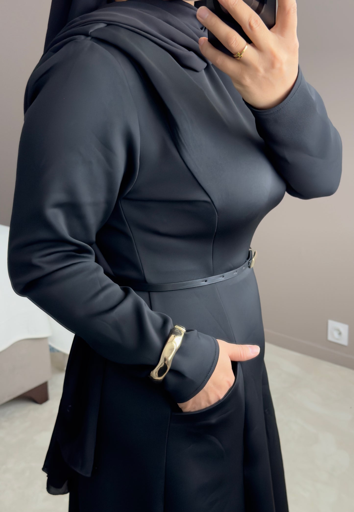 ROBE LONGUE AVEC CEINTURE EN SCUBA