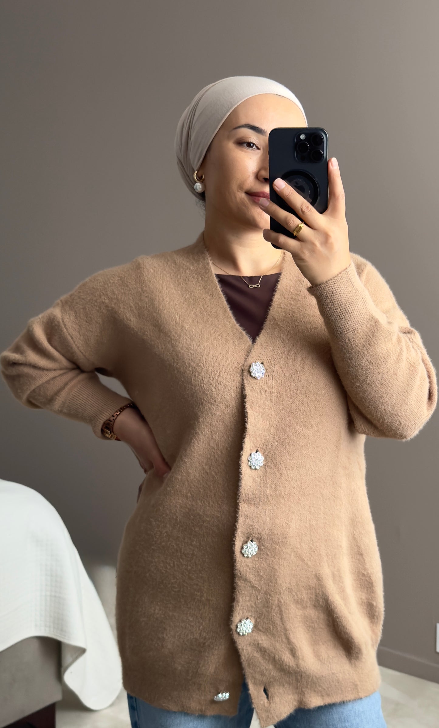 GILET BOUTONNE ANGORA EN BEIGE