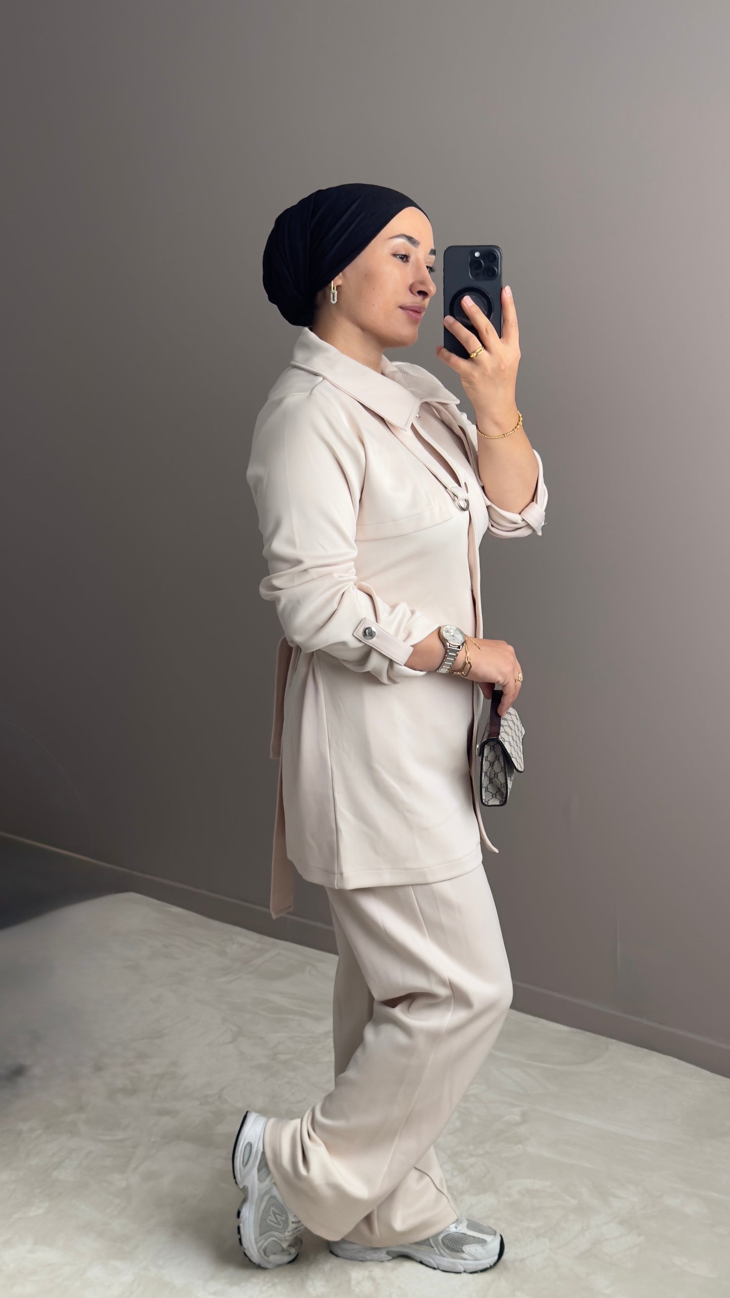 ENSEMBLE DE SURVETEMENT CREME EN TISSU SCUBA