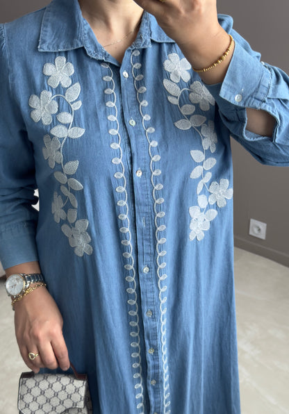 ROBE-CHEMISE EN JEAN TENCEL BRODEE