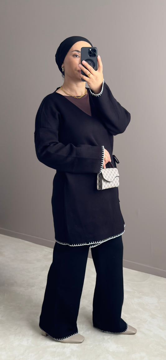 TENUE NOIRE ELEGANTE AVEC DETAILS CONTRASTES