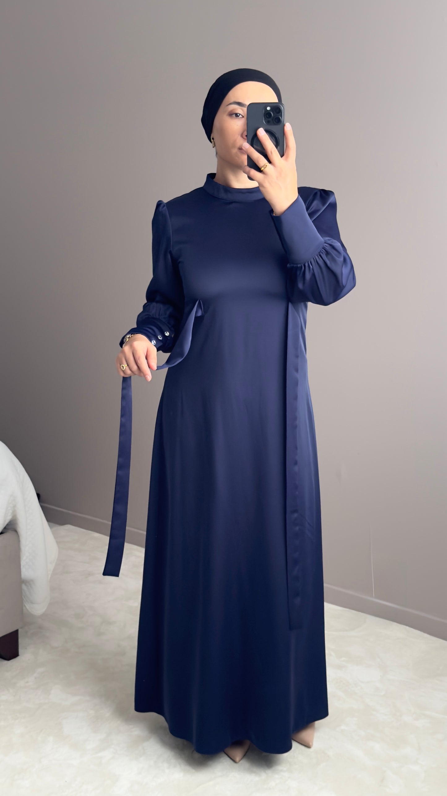 ROBE ELEGANT SATIN BLEU