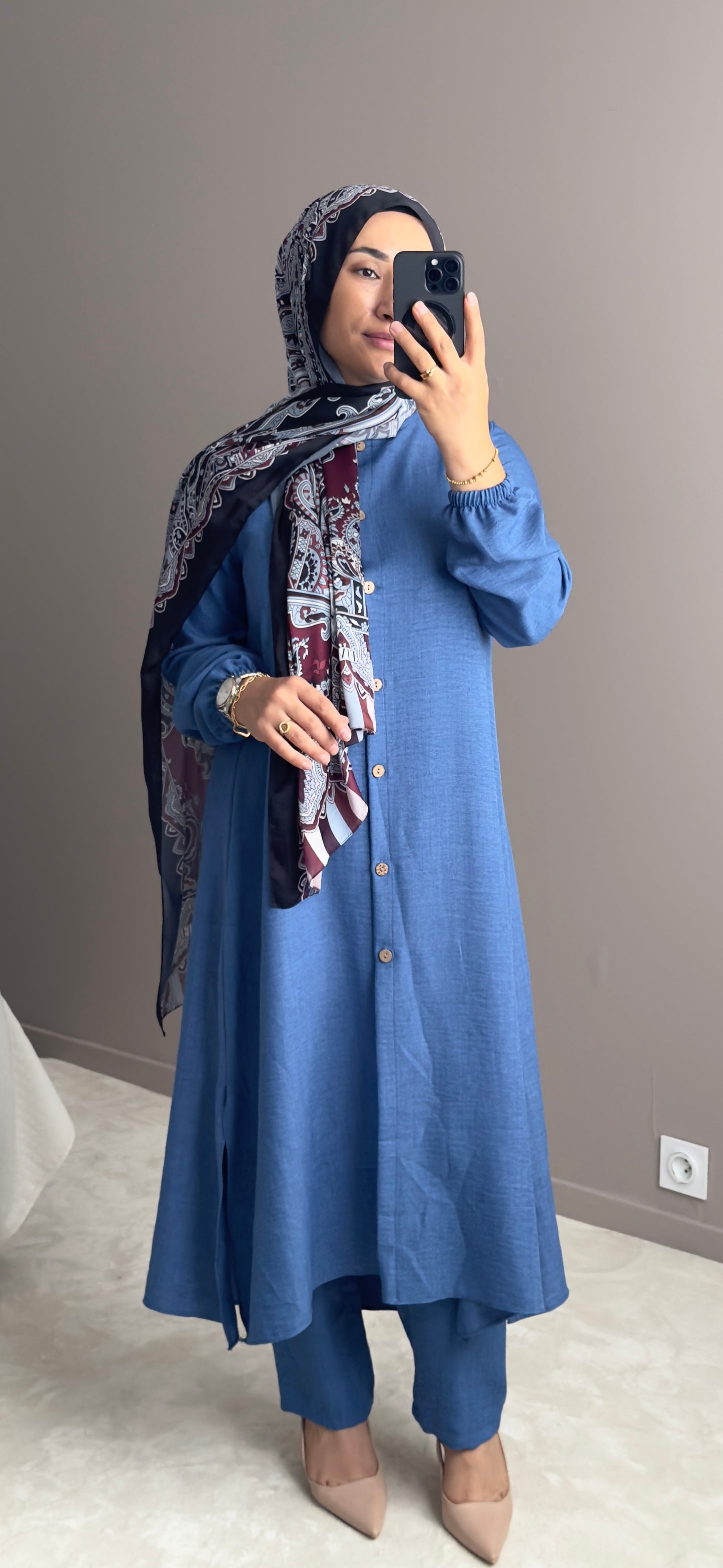 ENSEMBLE BLEU AVEC PANTALON