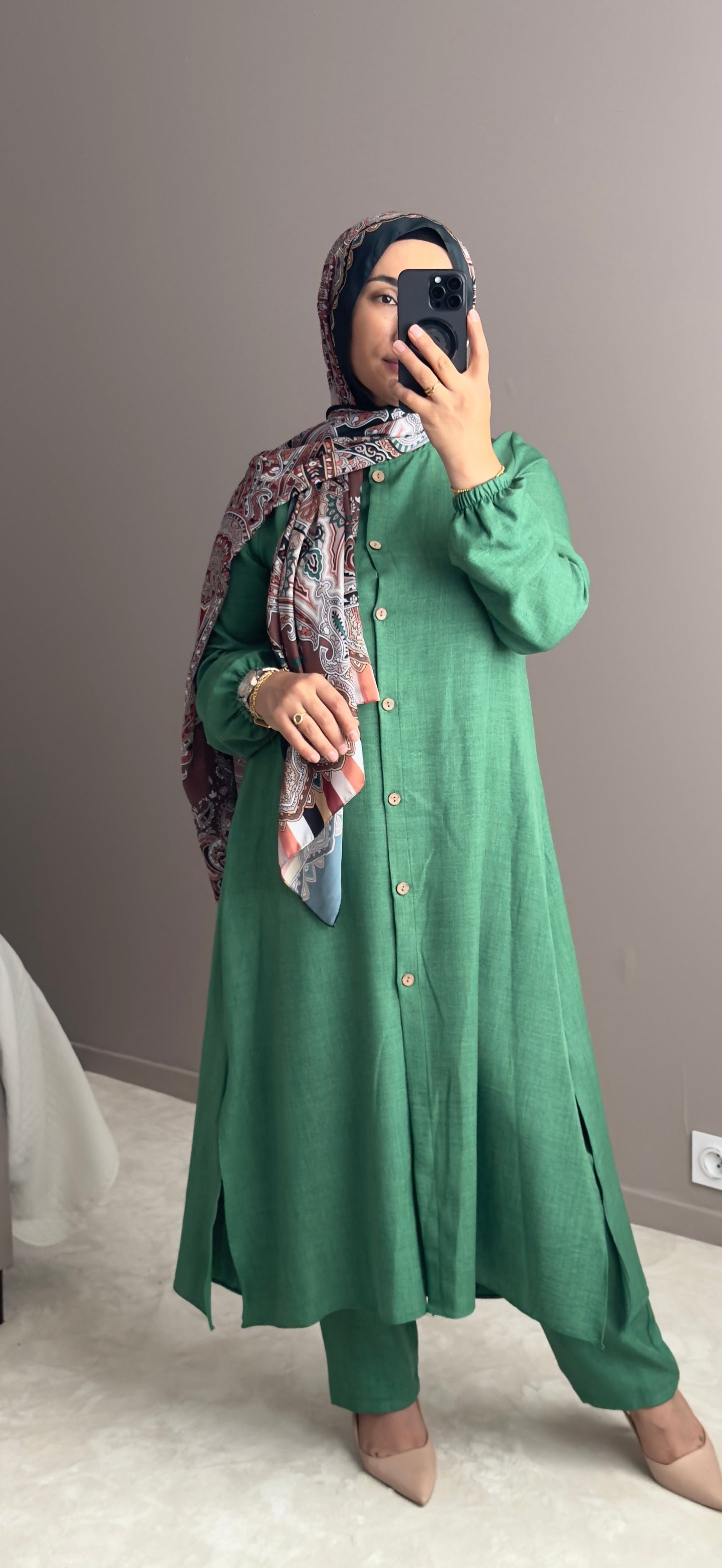 ENSEMBLE VERT AVEC PANTALON