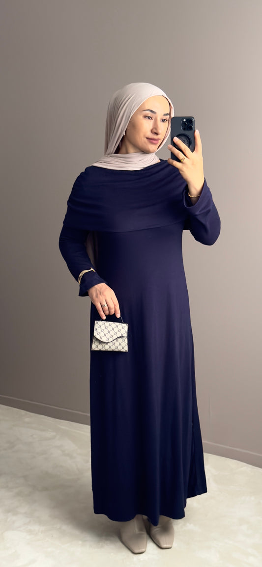 ROBE LONGUE AVEC CAPE AMOVIBLE -ELEGANCE POLYVALENTE