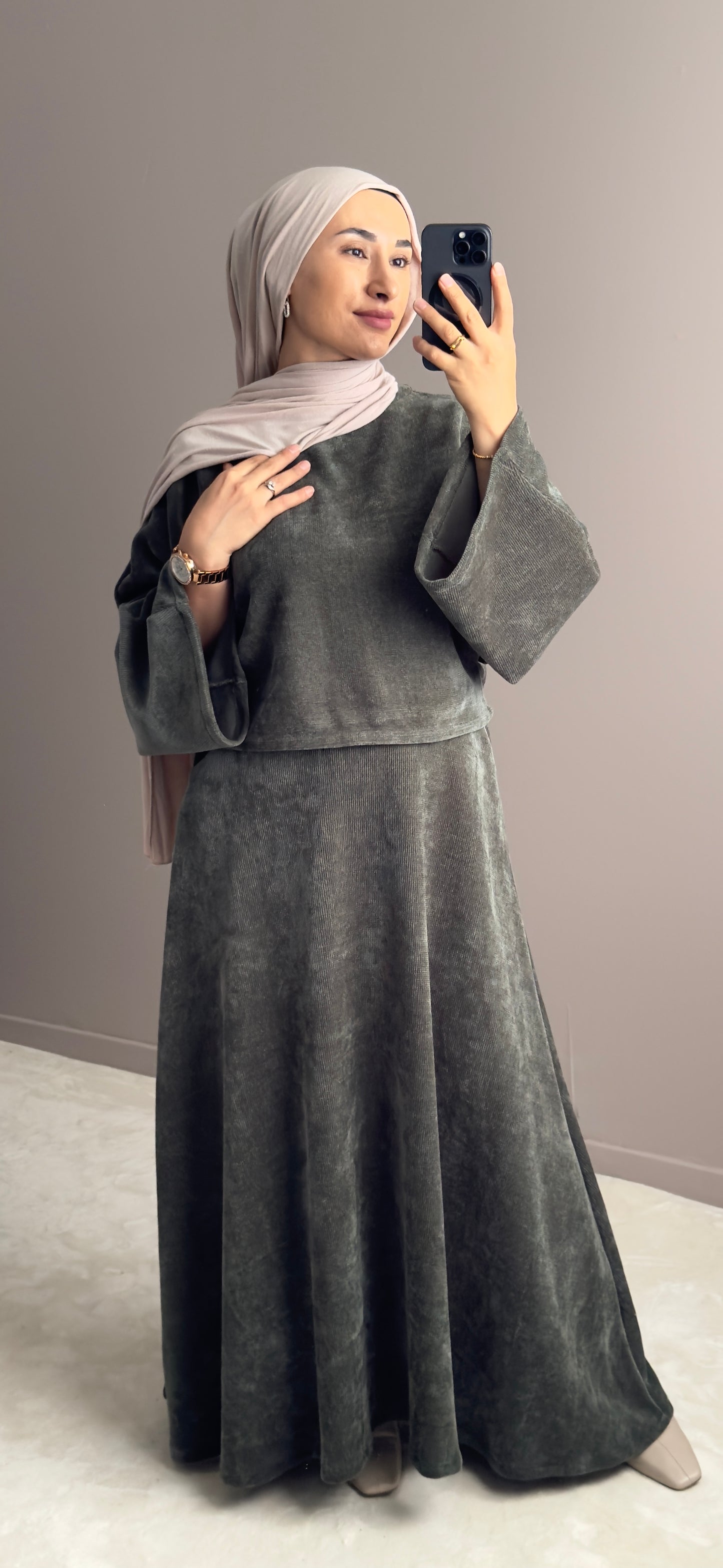 Ensemble femme velours – top large et jupe maxi confortable