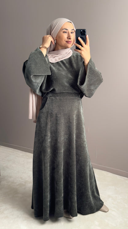 Ensemble femme velours – top large et jupe maxi confortable