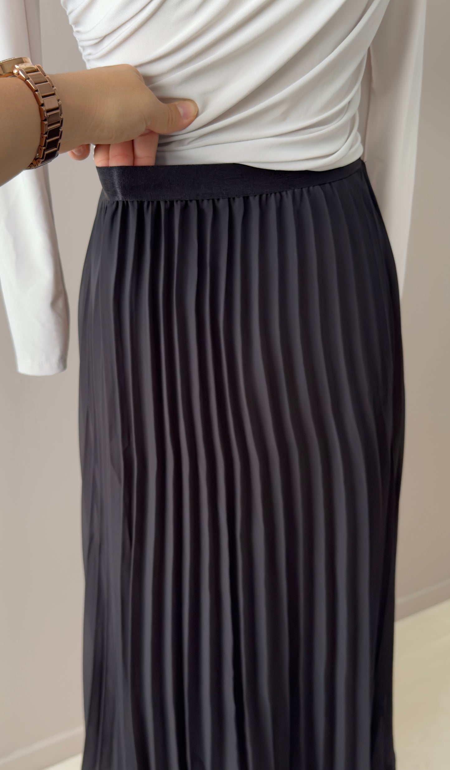 Jupe fluide en mousseline, plis et volants – look romantique