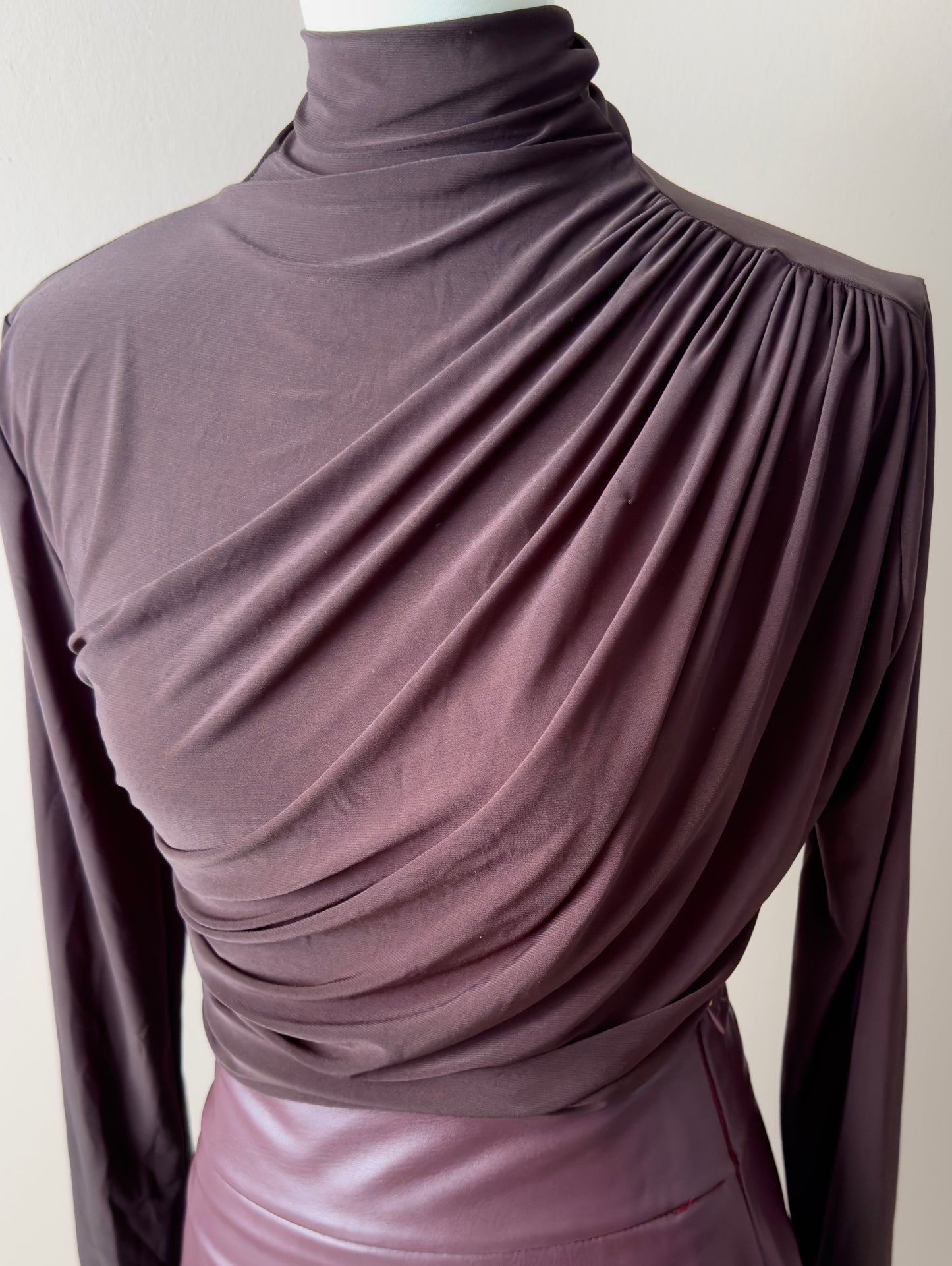 Blouse en jersey avec drapé – chic décontracté