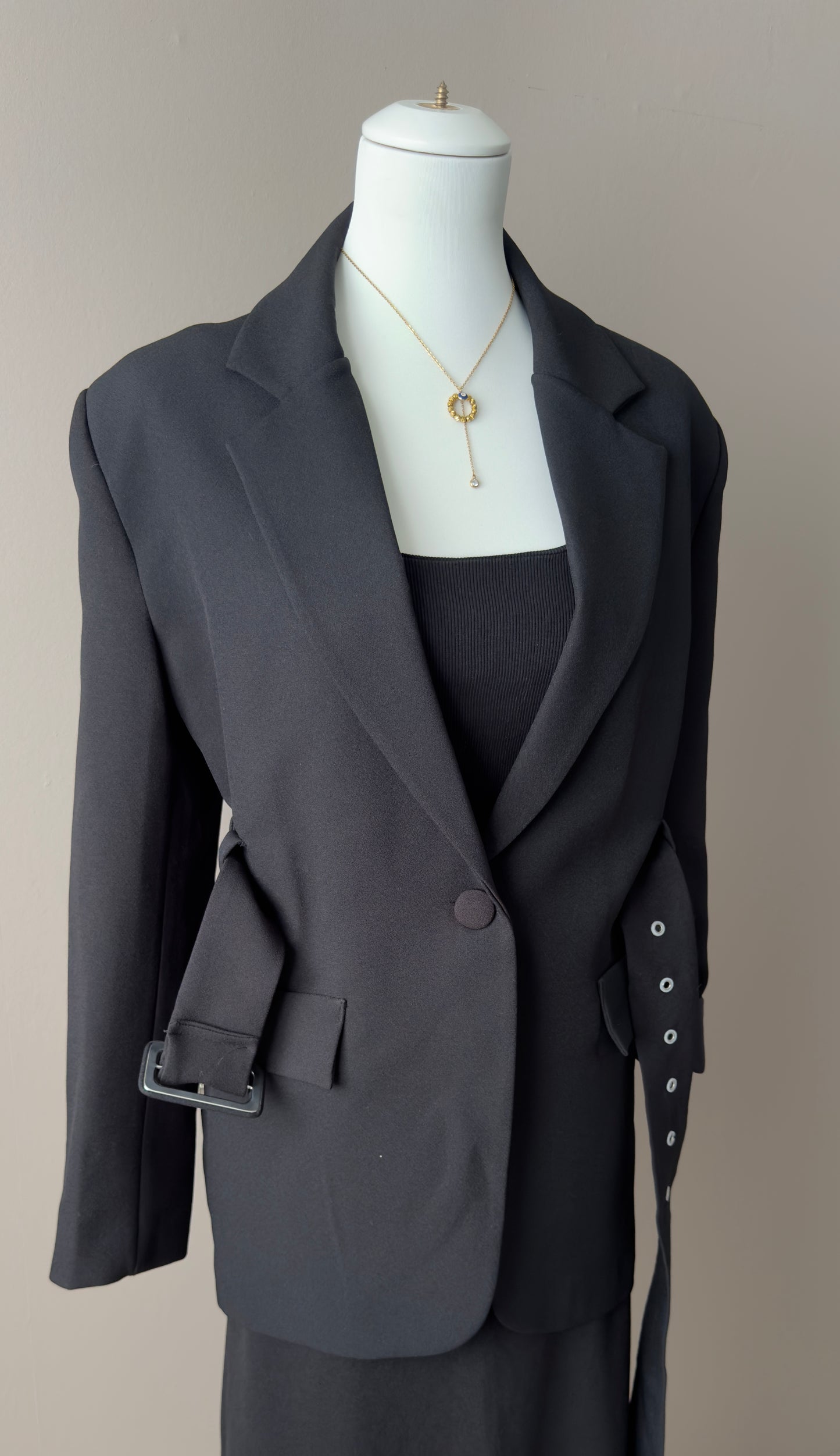 BLAZER LARGE NOIR AVEC CEINTURE NON FIXE
