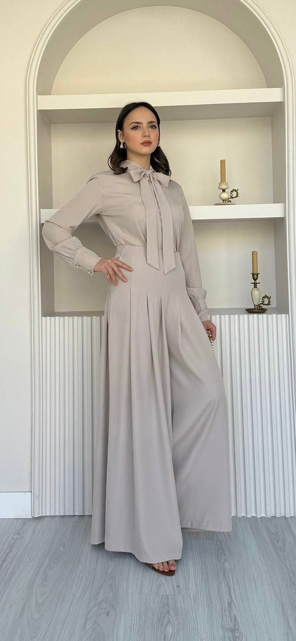 ENSEMBLE AVEC PANTALON TAILLE HAUTE ET LARGE