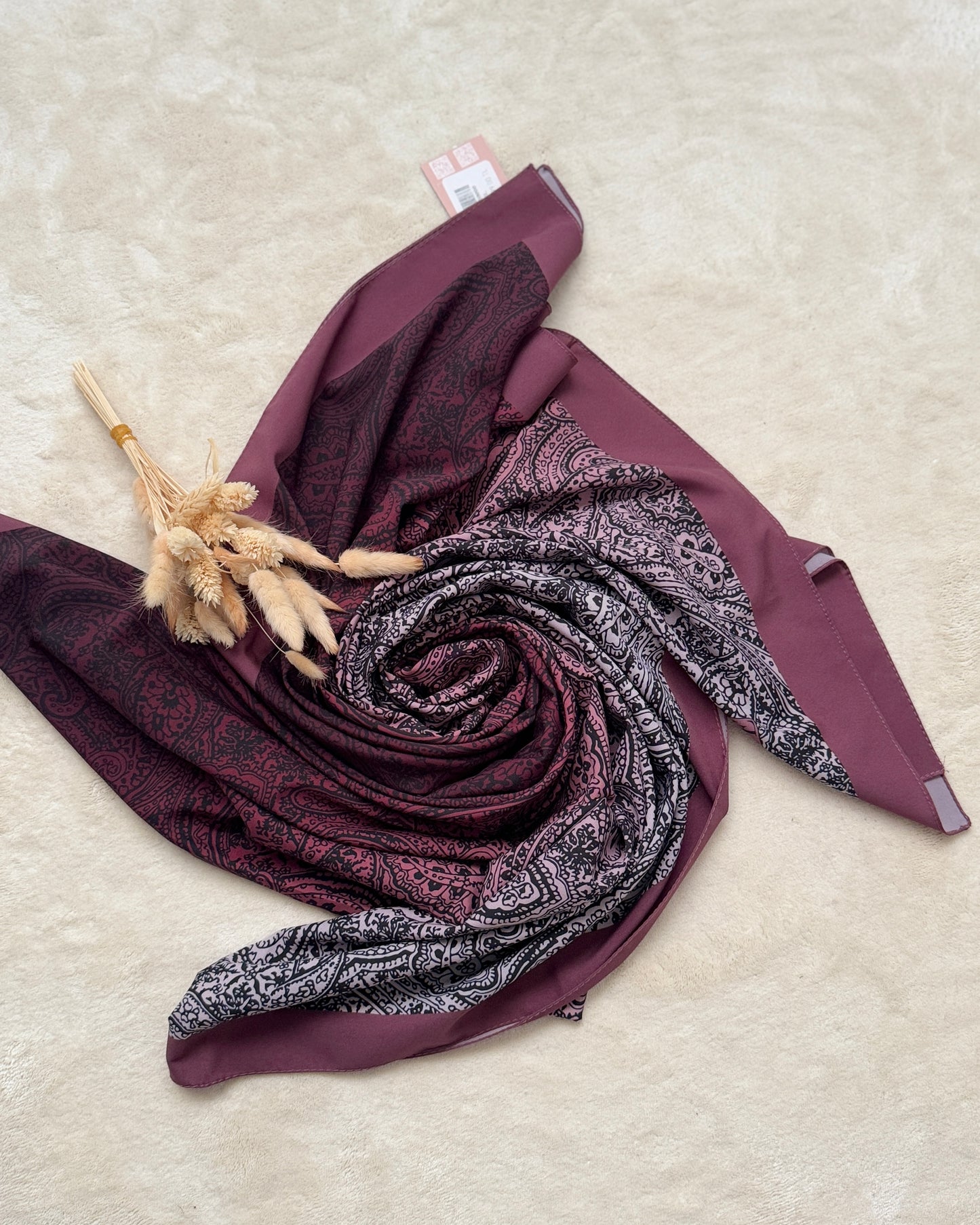 CHALE ELEGANT ROSE FONCE ET NOIR-MOTIF PAISLEY MODERNE-ETNIK DESEN SAL