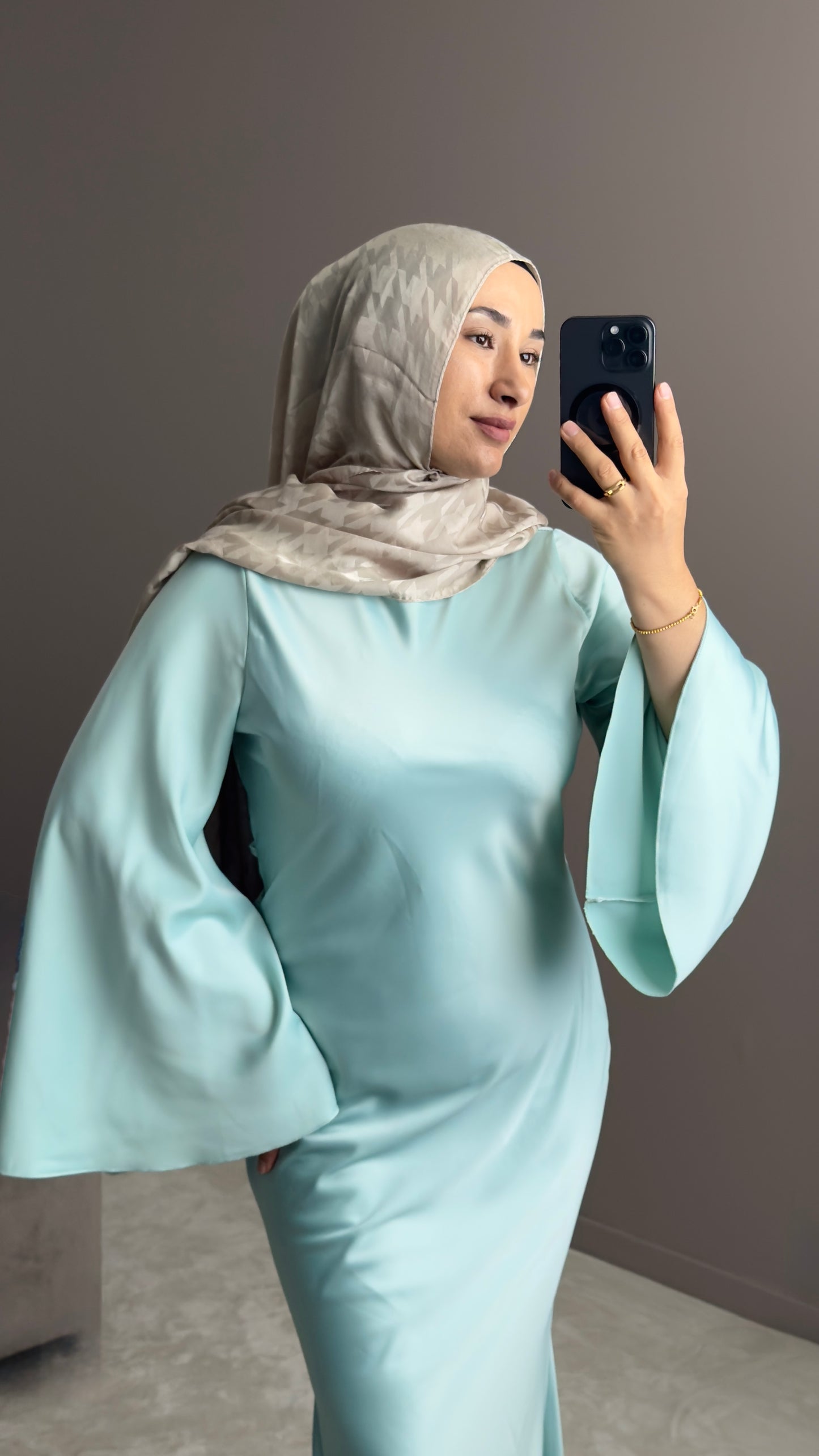 ROBE LONGUE SATIN VERT D'EAU