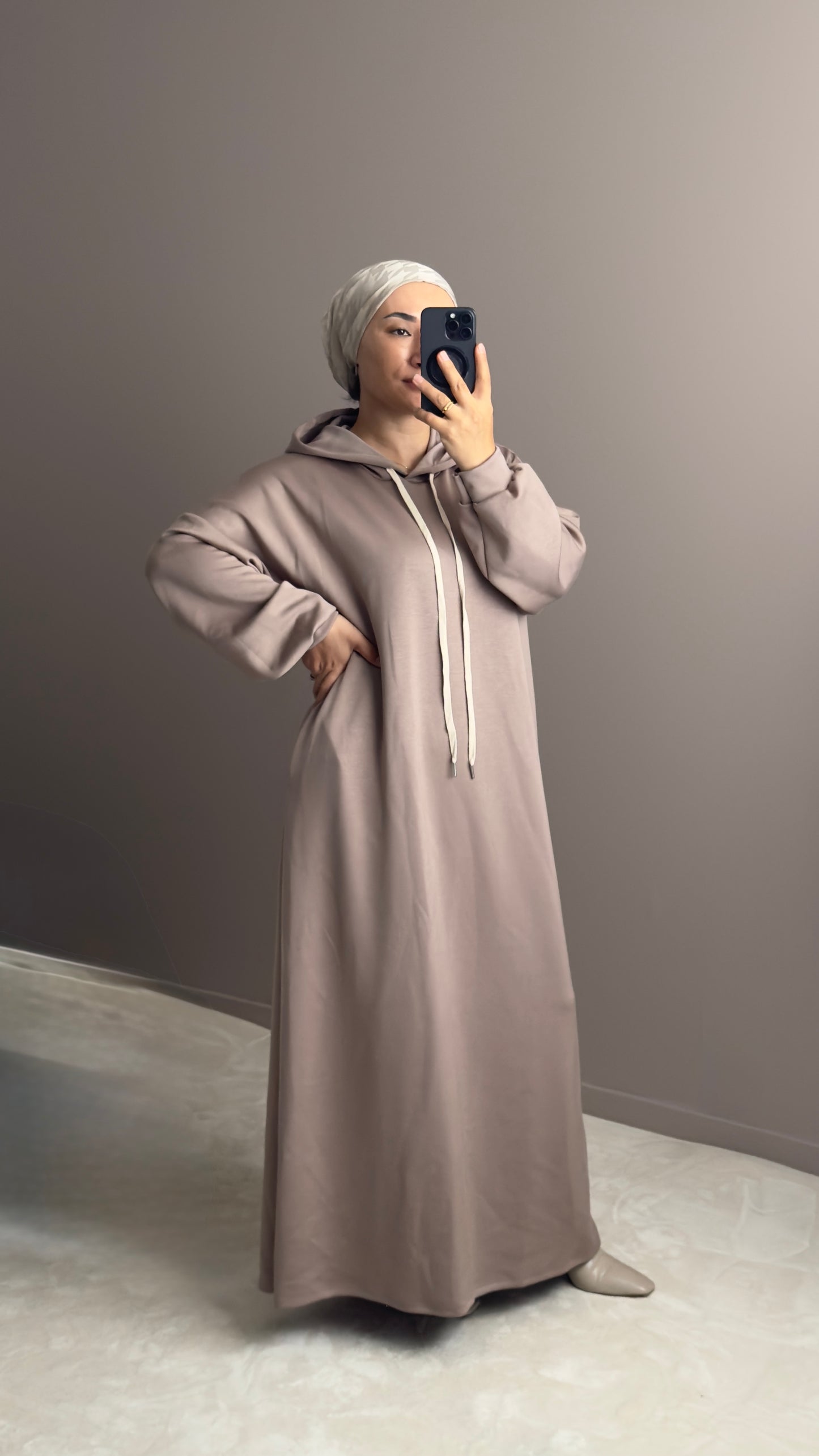 SWEAT LONG AVEC CAPUCHE MOCHA