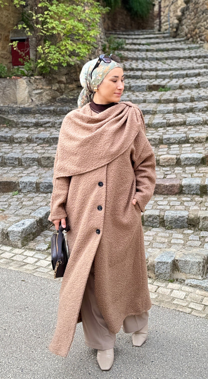 MANTEAU RECOUVERT D'UNE ECHARPE-TABA RENGI KABAN