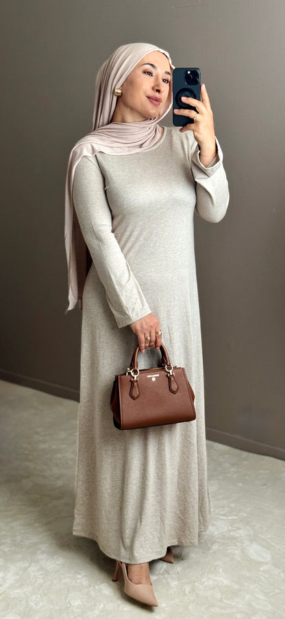 ROBE LONGUE AVEC CAPE AMOVIBLE -ELEGANCE POLYVALENTE